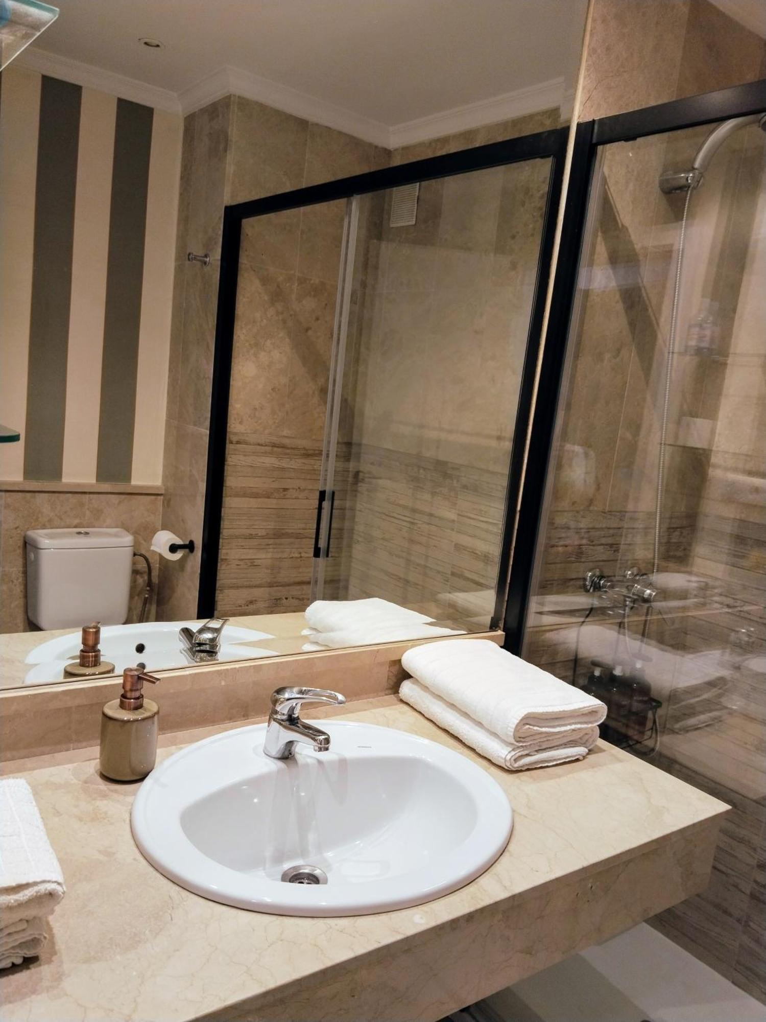 Apartamentos Serrallo Granada Exteriör bild